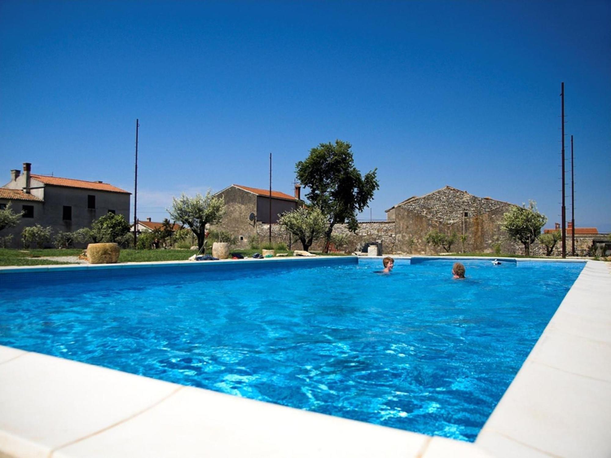 Marceta - Apartments & Rooms With Swimming Pool ฟาชานา ภายนอก รูปภาพ