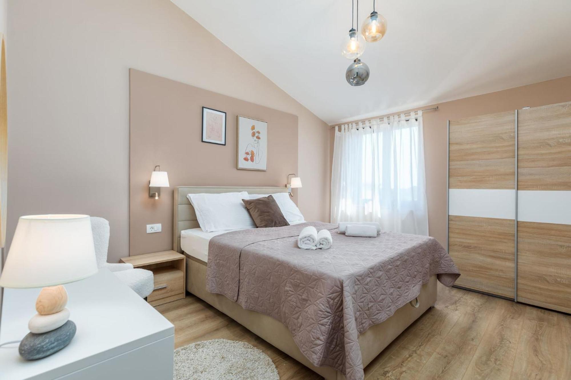 Marceta - Apartments & Rooms With Swimming Pool ฟาชานา ภายนอก รูปภาพ
